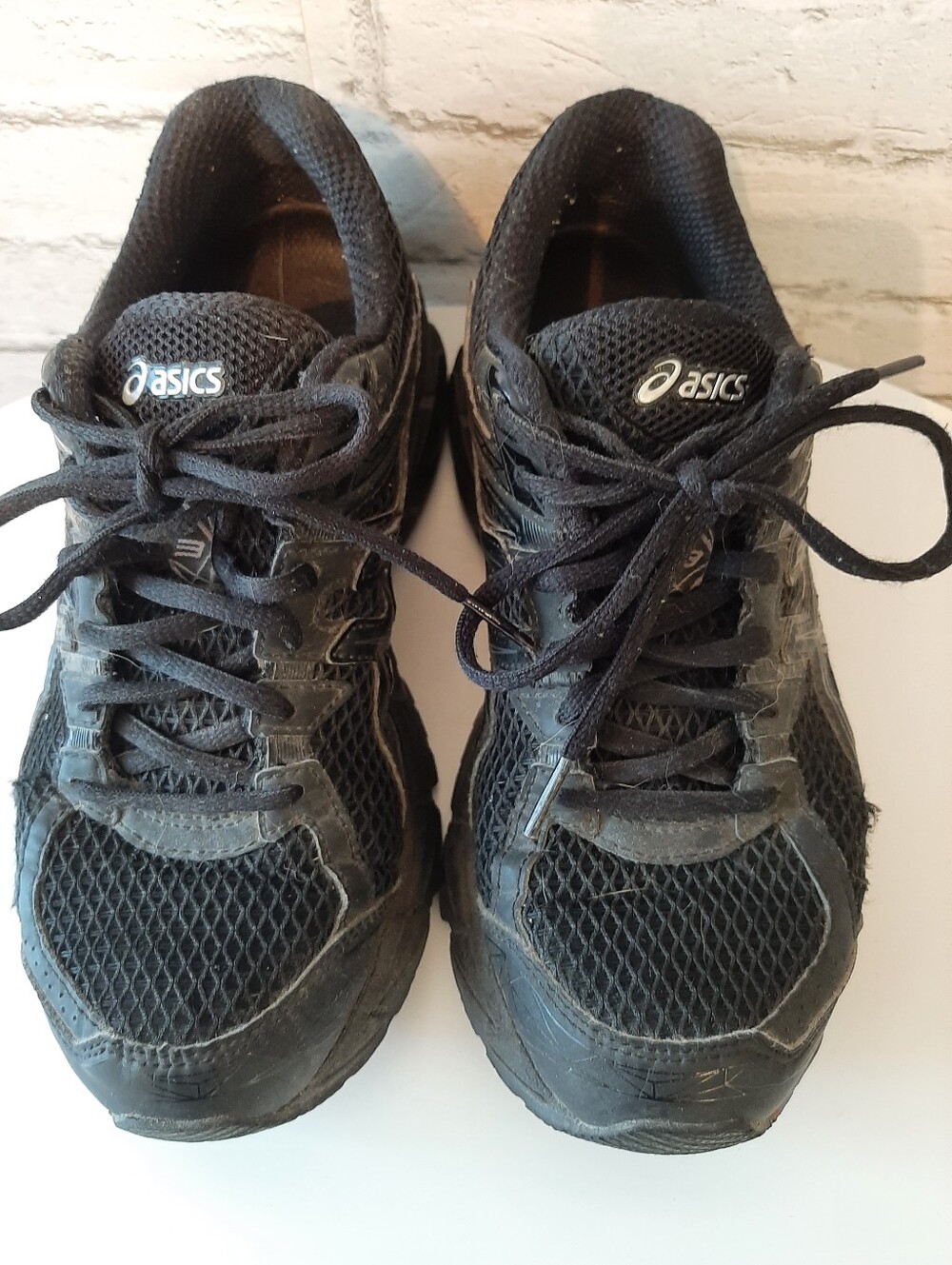 Asics GT 1000 Ladies Black Mesh Lace-Up Sneakers